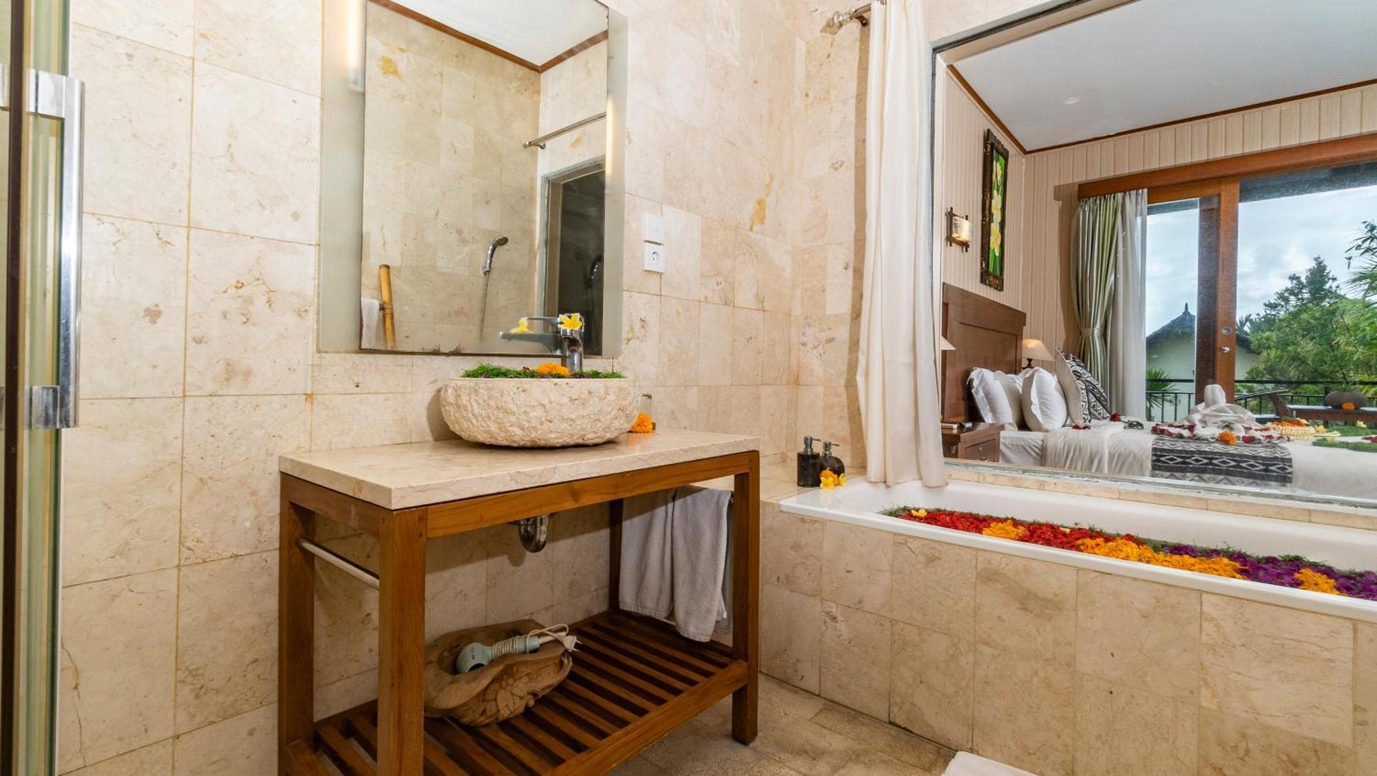 Gita Maha Ubud Hotel By Mahaputra-Chse Certified Екстер'єр фото