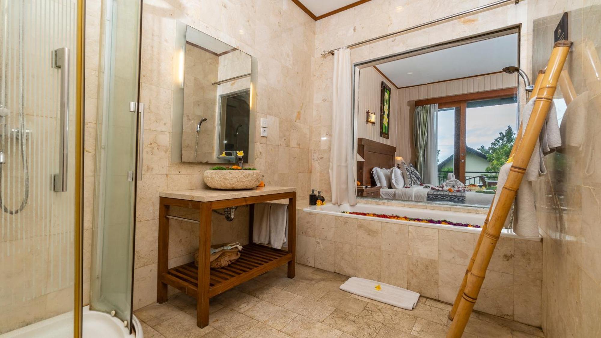 Gita Maha Ubud Hotel By Mahaputra-Chse Certified Екстер'єр фото